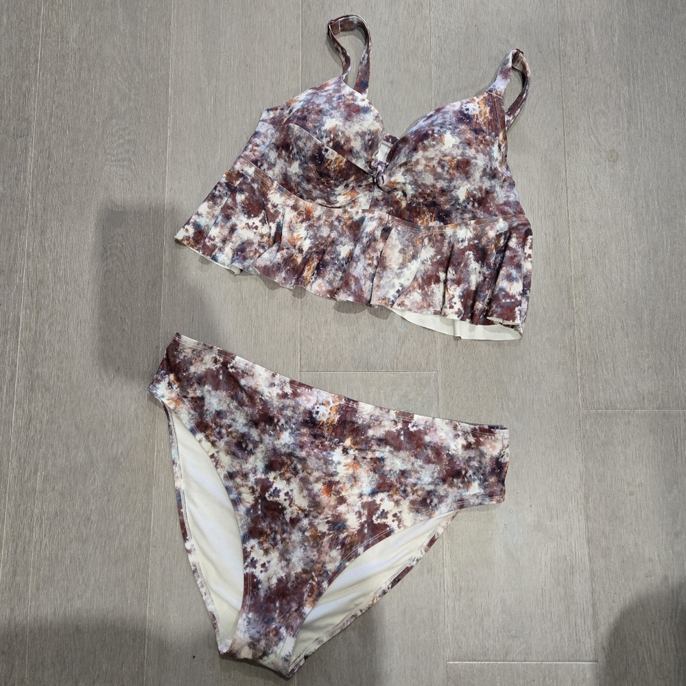 Addition Elle Supportive Grunge Bikini Set. Underwire Top Is 40D. Bottom Is 2X.